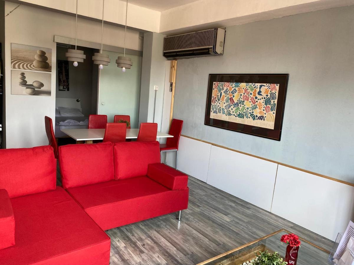 Apartament Red Grey Loft Ateny Zewnętrze zdjęcie