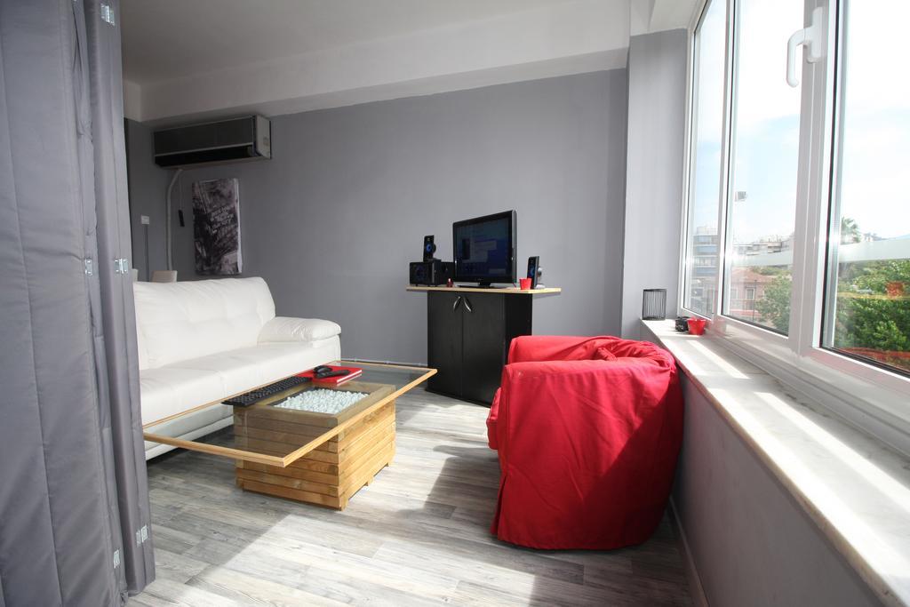 Apartament Red Grey Loft Ateny Zewnętrze zdjęcie